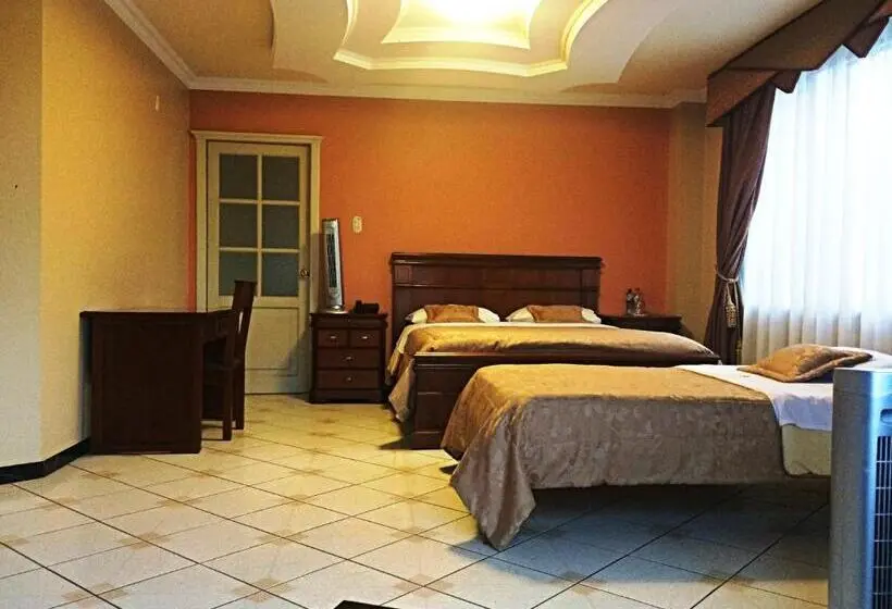 سوییت, Gran Hotel Marcjohns