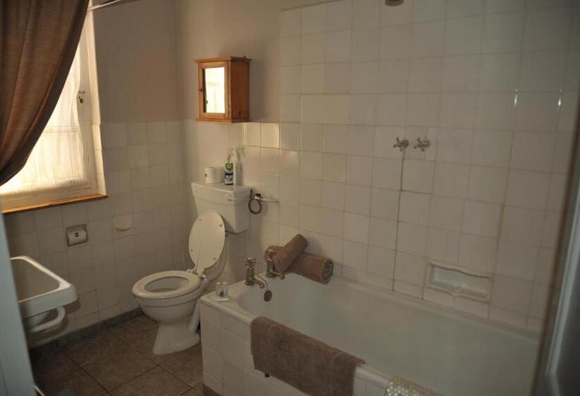 Семейный Номер, Melton Wold Guest Farm