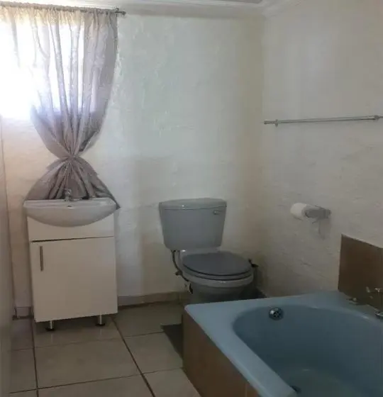 Basic-huone, Perdehoek Venue