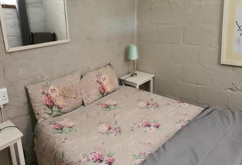 إستديو عائلى, Perdehoek Venue