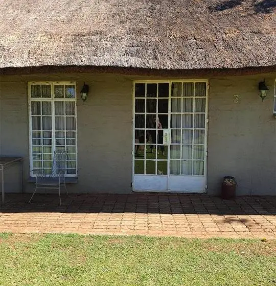 Talo 1 Makuuhuone, Perdehoek Venue