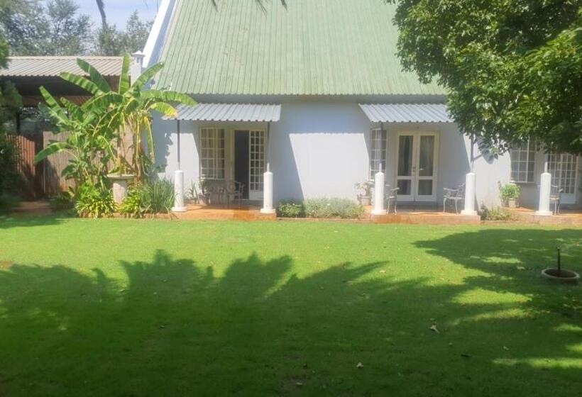 غرفة قياسية, Perdehoek Venue