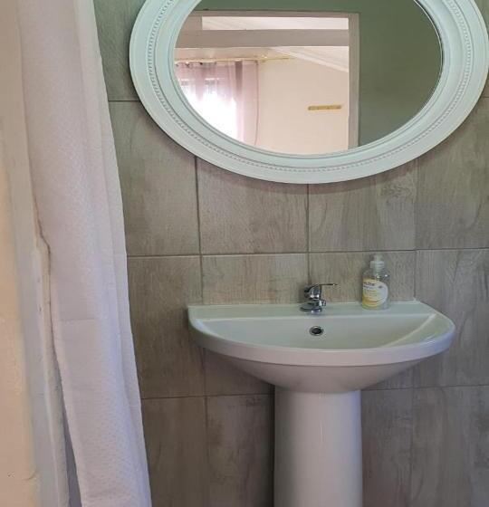 جناح عائلي, Perdehoek Venue