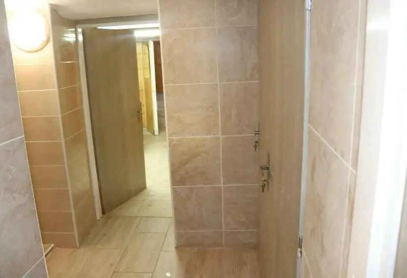 スーペリアの4人部屋, U Nádraží Lanžhot
