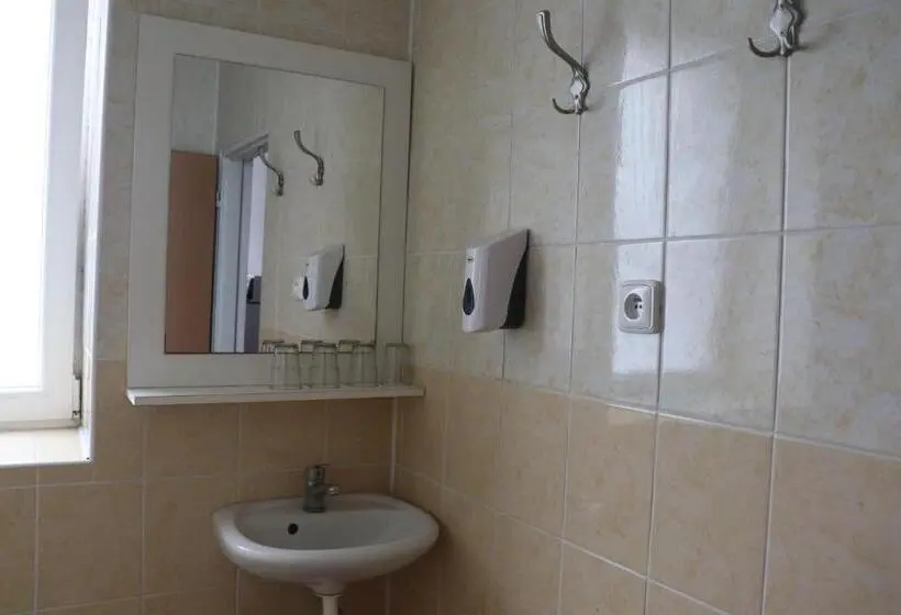 スタンダード4人部屋, U Nádraží Lanžhot