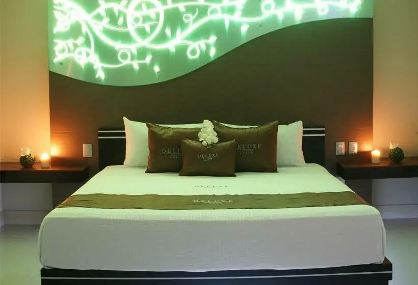デラックススイート, Auto Hotel Deluxe
