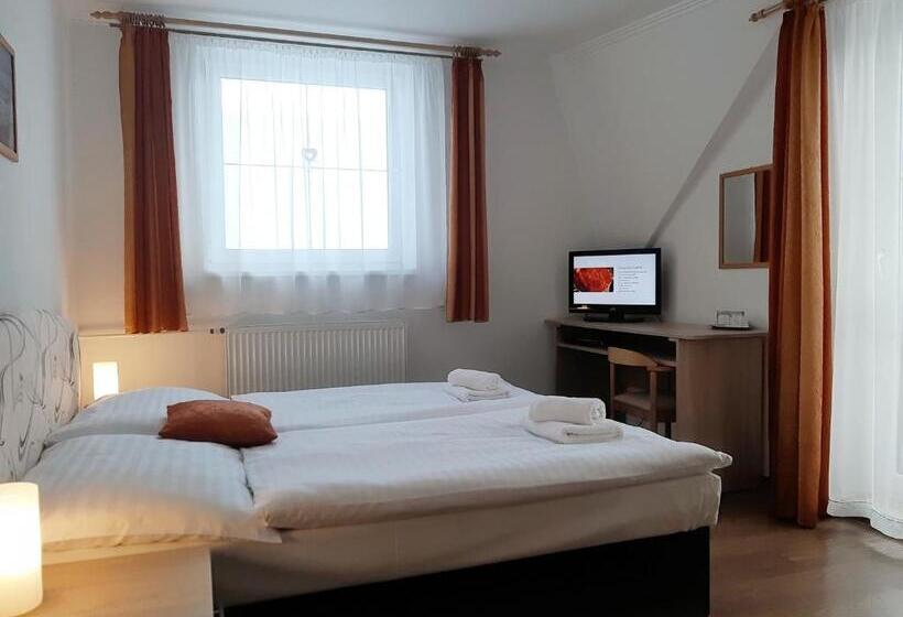 חדר סטנדרט, Penzión Lúčky