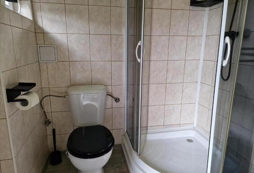 スタンダードルーム, Penzion A Motobar Bravantice