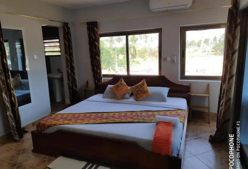 Suite Kingsize Bett, Afiki