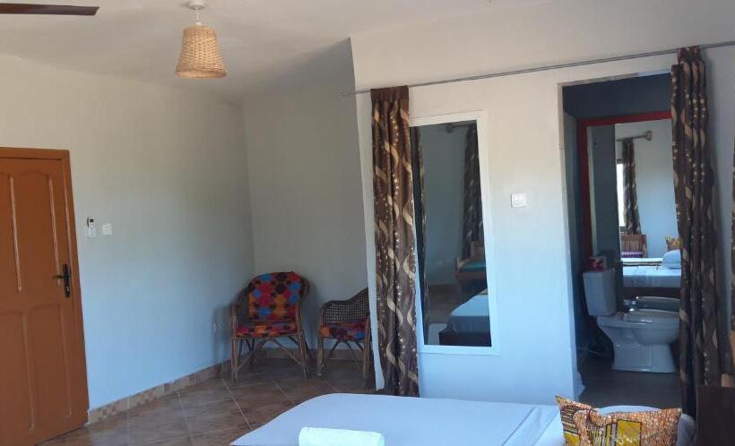 キングサイズベッドのスイートルーム, Afiki