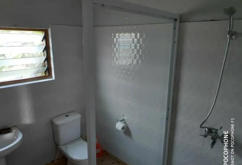 4 Bett Standardzimmer, Afiki