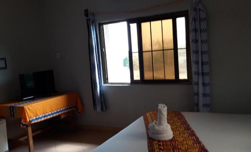 スタンダード４人部屋, Afiki