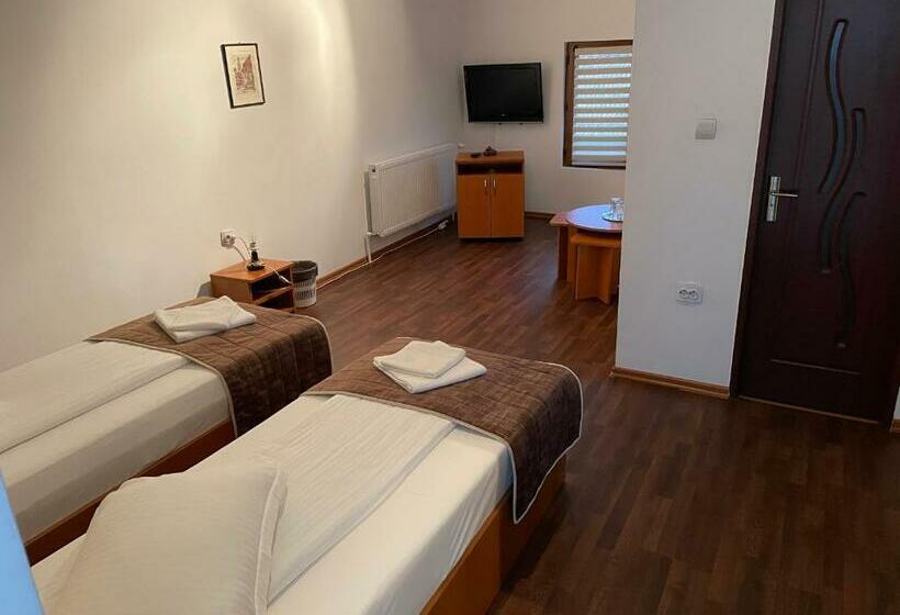 סוויטה, Pensiunea Marmis