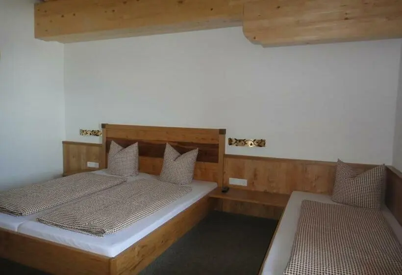 スタンダード４人部屋, Berggasthof Schatzbergalm