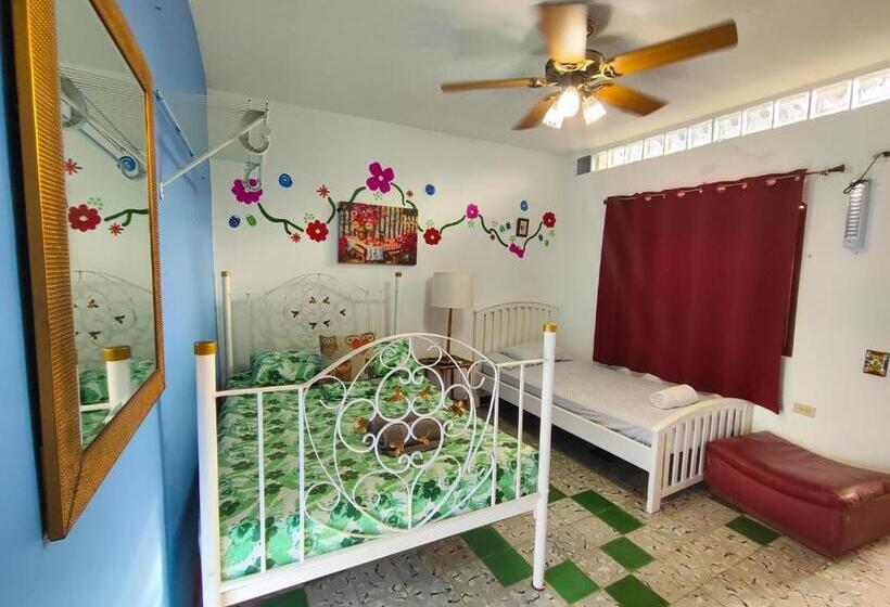 디럭스 룸, Las Catalinas Anton Panama