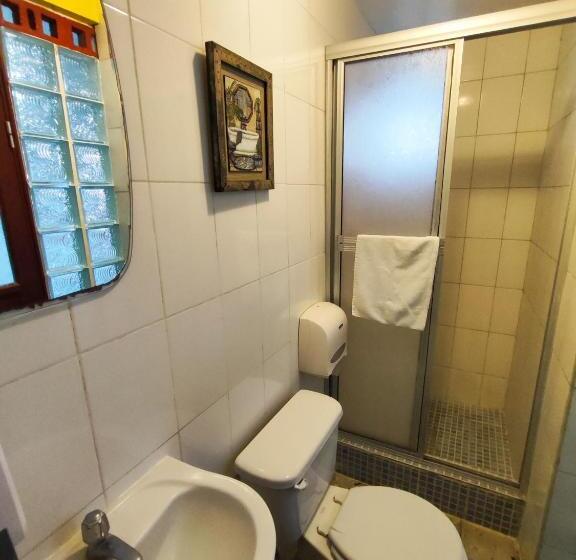 이코노미 룸, Las Catalinas Anton Panama