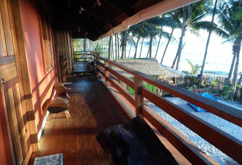 اتاق استاندارد چهار تخته با چشم‌انداز دریا, Victoria Beach House