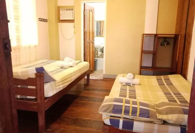 اتاق استاندارد چهار تخته, Victoria Beach House