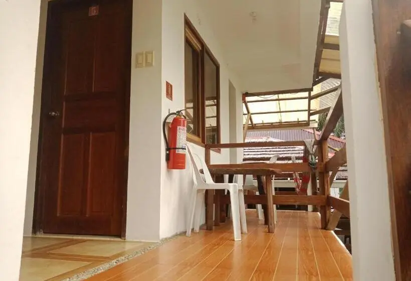 اتاق استاندارد چهار تخته, Victoria Beach House