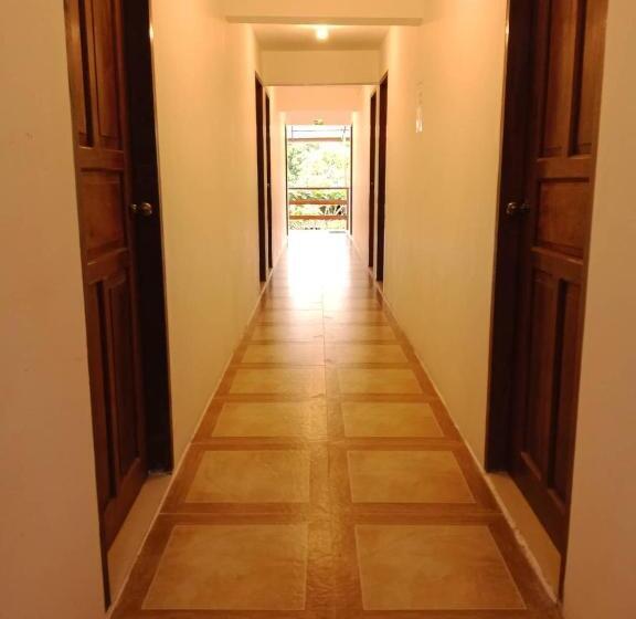 اتاق استاندارد چهار تخته, Victoria Beach House