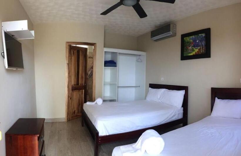 Familie Suite, The Lookout Beach