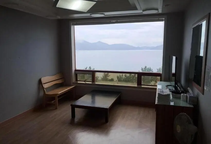 ファミリーステューディオ, Namhae Beach