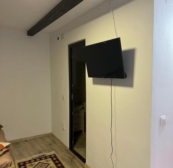 Четырехместный Номер Deluxe, Pensiunea Eden