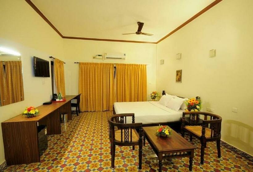 デラックスルーム, Thappa Gardens Resort