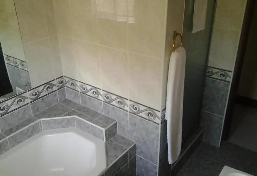 Standard Yhden Hengen Huone, Annette Guesthouse