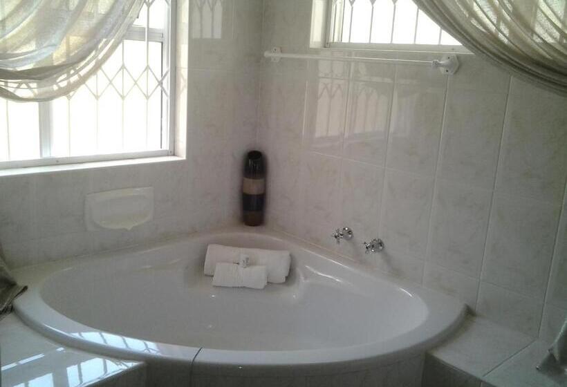 غرفة عائلية, Annette Guesthouse