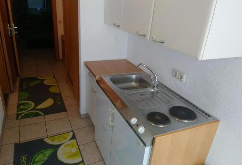 Апартаменты 1 Спальня с Видом, Gasthaus Krone