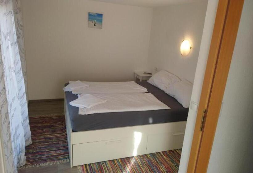 شقة غرفة نوم واحدة مزودة بشُرفة, Gasthaus Krone