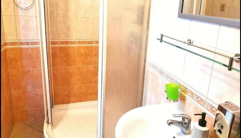 Standard Szoba, Penzion Kolovna