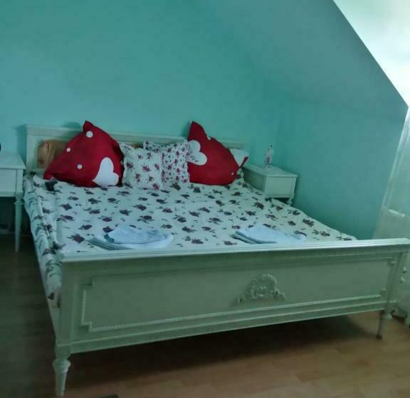 غرفة عائلية, Pensiunea Daiadela