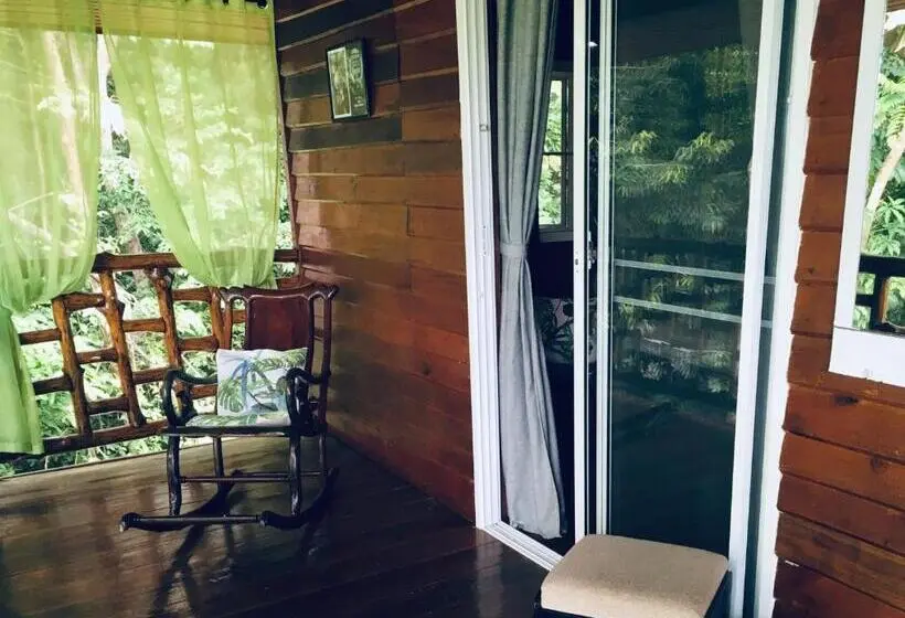 Villa 3 Makuuhuonetta, Oon Lee Bungalows