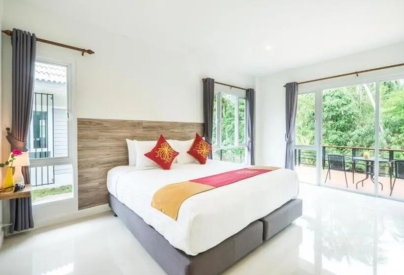 Studio Superior, Phangan Akuna