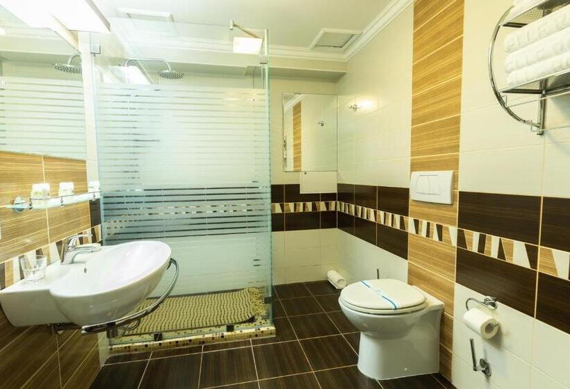Family Suite, Belle Royalle