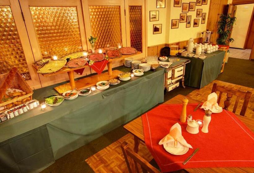 コンフォートルーム, Gemündener Hof