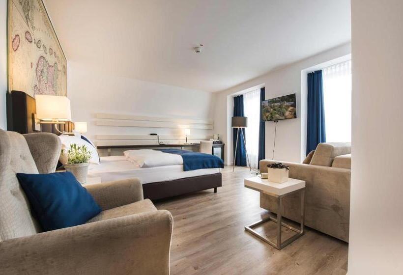 Номер Комфорт, Novum