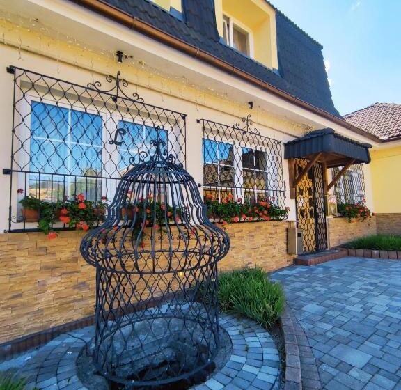 庭の見える1ベッドルームアパートメント, Penzion Lucs