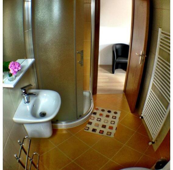 غرفة كومفورت, Penzión Skalná Ruža   Kövirózsa Panzió