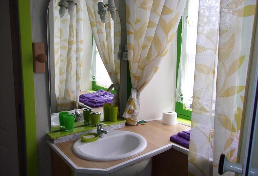 Номер Комфорт, Chambres D'hôtes Les Clématites En Cotentin