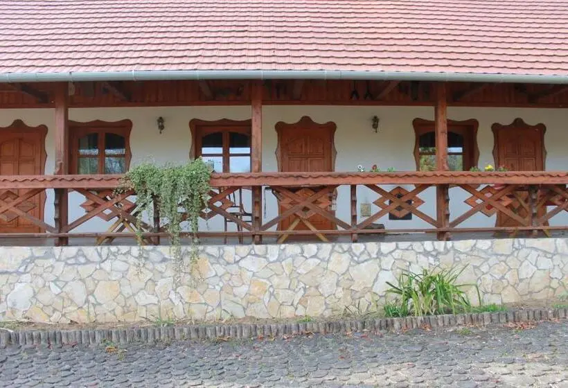 スタンダード４人部屋, ócsárdi Tópanzió