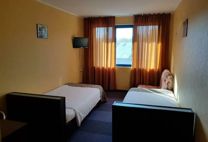 スタンダードルーム, Formula 1 Motel