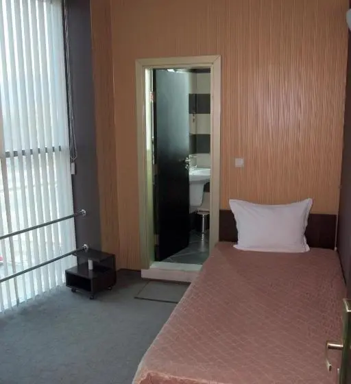 スタンダードシングルルーム, Formula 1 Motel