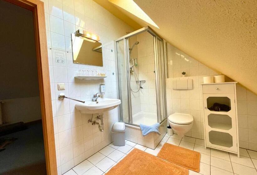 Апартаменты 2 Спальни, Gutshaus Kajahn