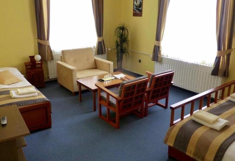 Номер Стандарт Трехместный, Nobys