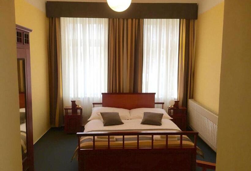 Апартаменты Deluxe 1 Спальня, Nobys