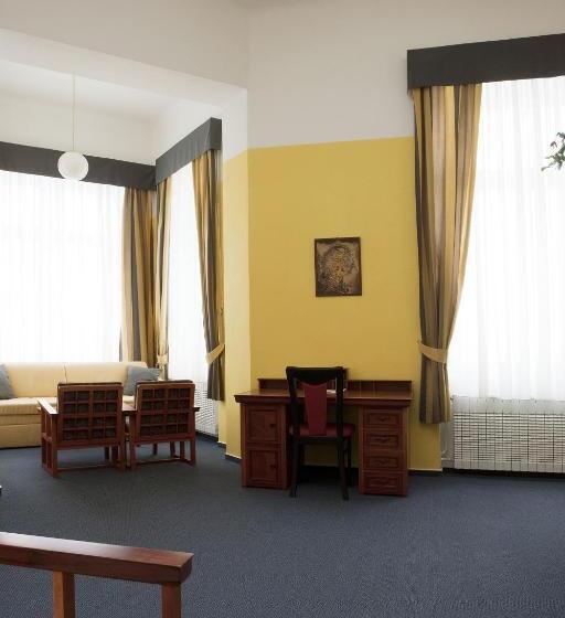 Апартаменты Deluxe 1 Спальня, Nobys