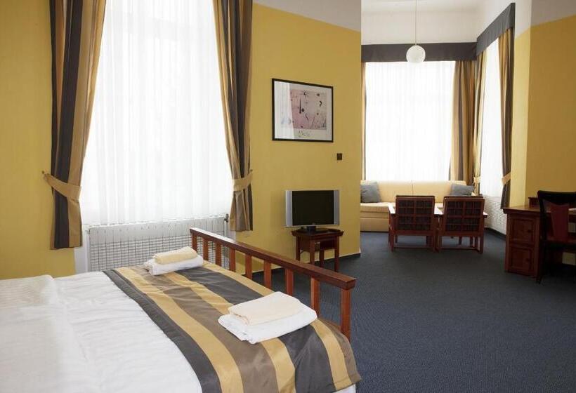 Апартаменты Deluxe 1 Спальня, Nobys